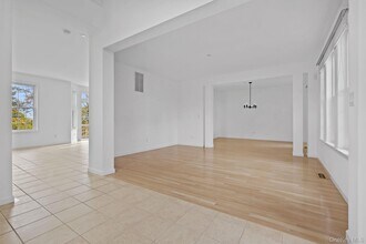 45 High Point Cir in Rye Brook, NY - Building Photo - Building Photo