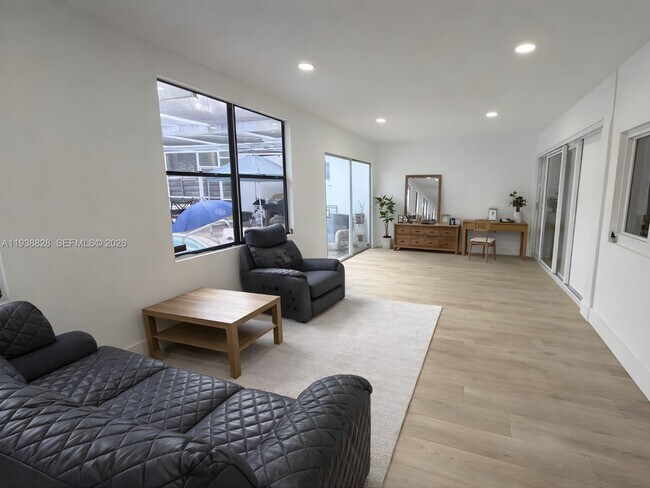 5416 Jefferson St in Hollywood, FL - Building Photo - Building Photo