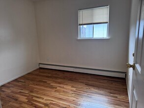 323 Atlantic Ave in Hempstead, NY - Building Photo - Building Photo