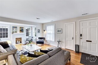 725 E 53rd St in Savannah, GA - Building Photo - Building Photo