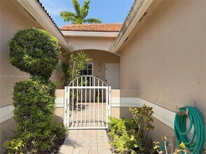 12951 NW 5th Ct in Pembroke Pines, FL - Building Photo - Building Photo