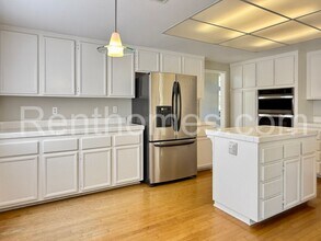 1737 Willowhaven Rd in Encinitas, CA - Building Photo - Building Photo