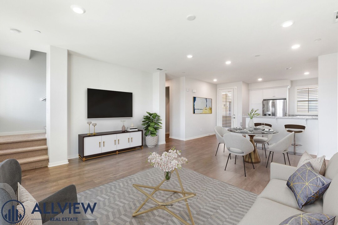 1531 E Lincoln Ave in Anaheim, CA - Building Photo