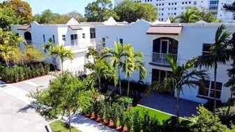 420 SE 16th St in Fort Lauderdale, FL - Building Photo