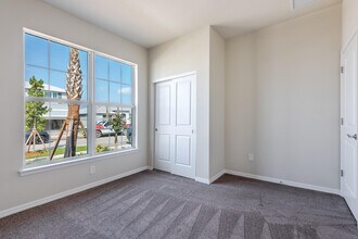 12327 SW Sand Dollar Wy in Port St. Lucie, FL - Building Photo - Building Photo
