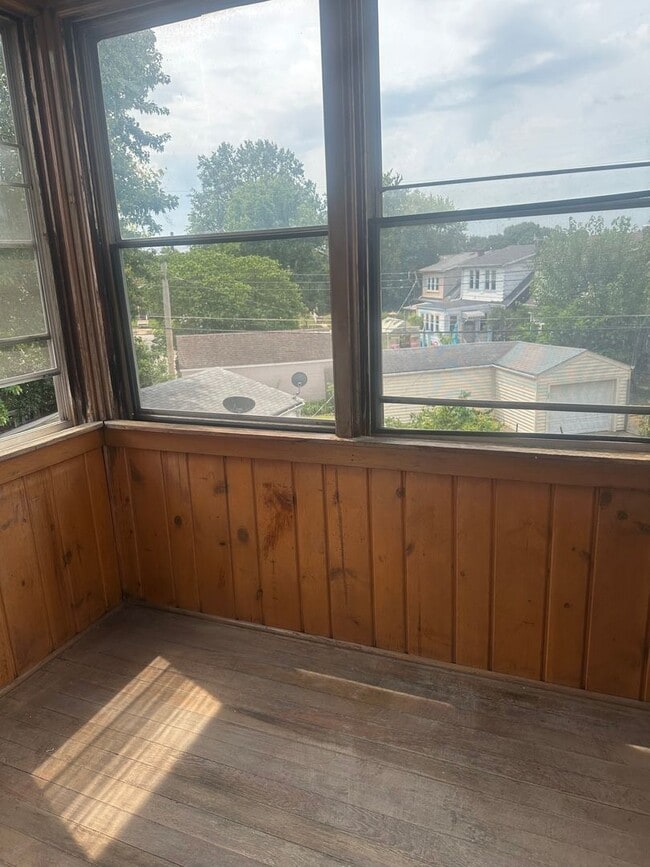 property at 6040 Southwest Ave