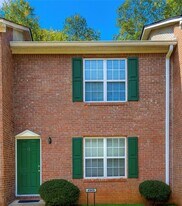 4018 Hidden Hollow Terrace in Gainesville, GA - Building Photo