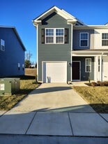 151 Rae Ct in Luray, VA - Building Photo