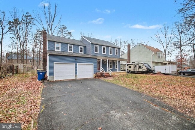 property at 128 Oakwood Dr