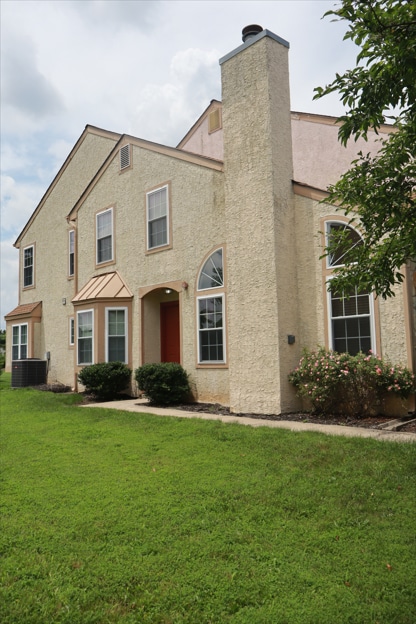 14 Redwood Ln in Newtown, PA - Building Photo - Building Photo