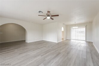 1803 SE 15th St in Cape Coral, FL - Building Photo - Building Photo