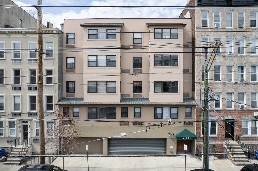 312-314 Madison St in Hoboken, NJ - Building Photo