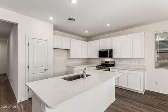 21135 E Arrowhead Trail in Queen Creek, AZ - Building Photo - Building Photo