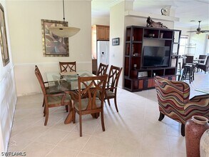 3515 Grand Cypress Ct in Naples, FL - Building Photo - Building Photo