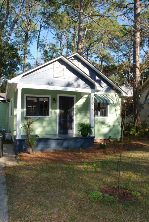 1327 N Duval St in Tallahassee, FL - Building Photo