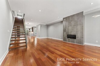 2421 1st St NW in Washington, DC - Building Photo - Building Photo