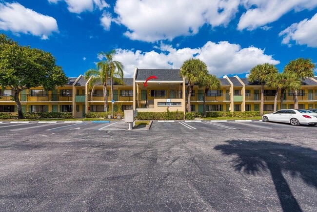 1529 Meadows Cir W, Unit 1529