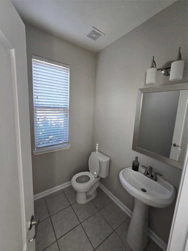 3702 Aubergine Springs Ln