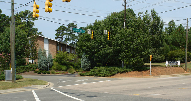 North Hampton Apartments in Raleigh, NC - Foto de edificio - Building Photo