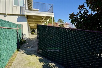 62 Dunfries Terrace in San Rafael, CA - Building Photo - Building Photo