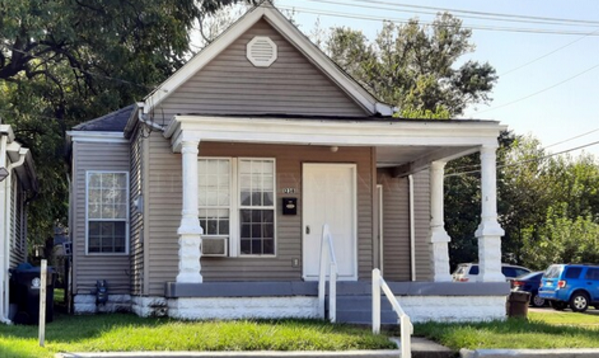 1238 Oleanda Ave in Louisville, KY - Building Photo