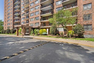 225 St Pauls Ave in Jersey City, NJ - Building Photo