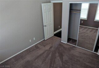 7555 Engleberg Ave in Las Vegas, NV - Building Photo - Building Photo