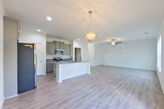 304 Silver Maple Ln in Warner Robins, GA - Building Photo - Building Photo