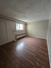 409 College Ave E in Regina, SK - Building Photo - Building Photo