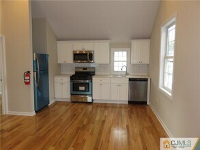 36 Maple Ave in Edison, NJ - Building Photo - Building Photo