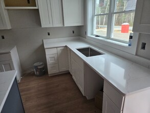 18 Vernon St in Middleboro, MA - Building Photo - Building Photo