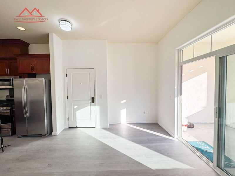 20128 Stevens Creek Blvd in Cupertino, CA - Building Photo