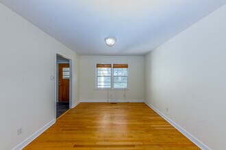 1009 Park Dr in Trent Woods, NC - Building Photo - Building Photo