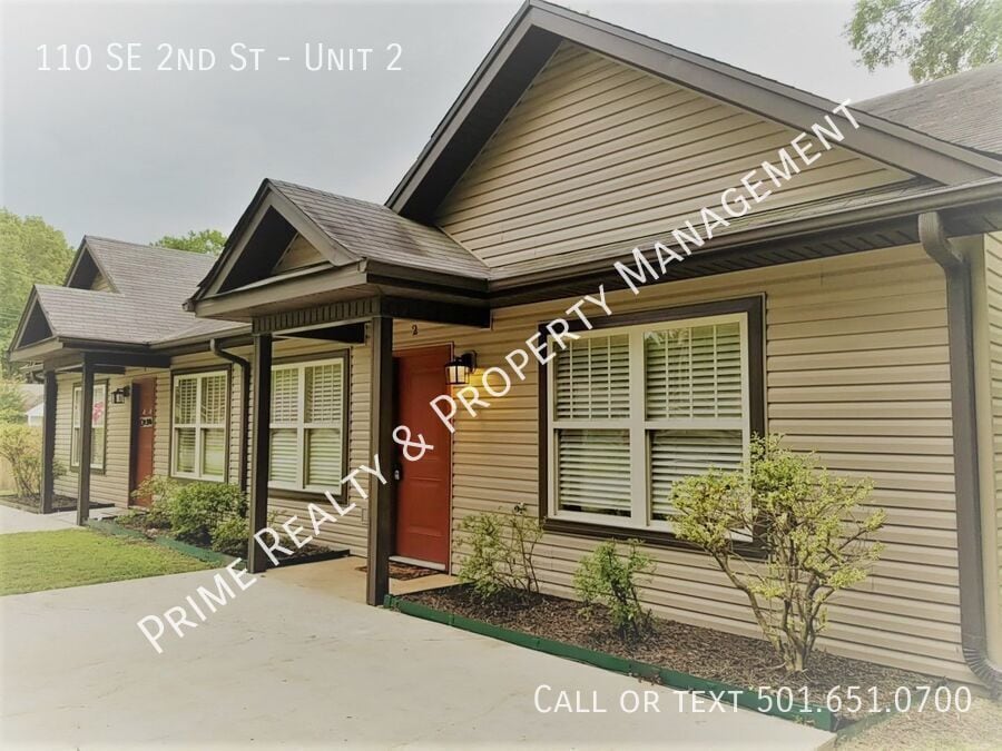 110 SE 2nd St in Bryant, AR - Building Photo