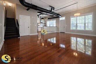 1661 Riverside Ave, Unit 117 in Jacksonville, FL - Foto de edificio - Building Photo