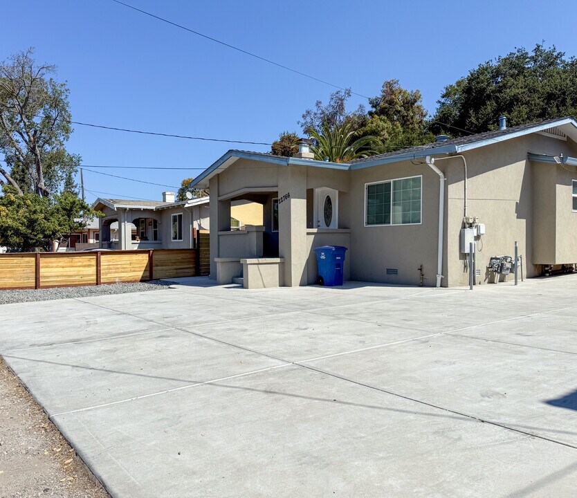 22766 4th St in Hayward, CA - Building Photo