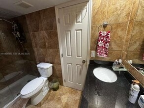 19416 NE 26th Ave in Miami, FL - Building Photo - Building Photo