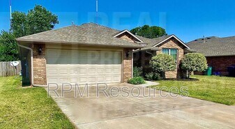 9021 SW 55th St in Oklahoma City, OK - Building Photo