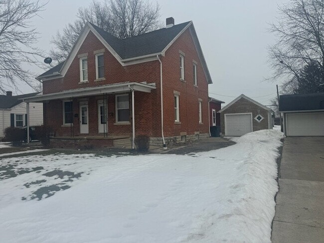 property at 172 S Hanover St