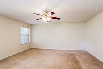 2715 Fox View Cir in Spring, TX - Building Photo - Building Photo