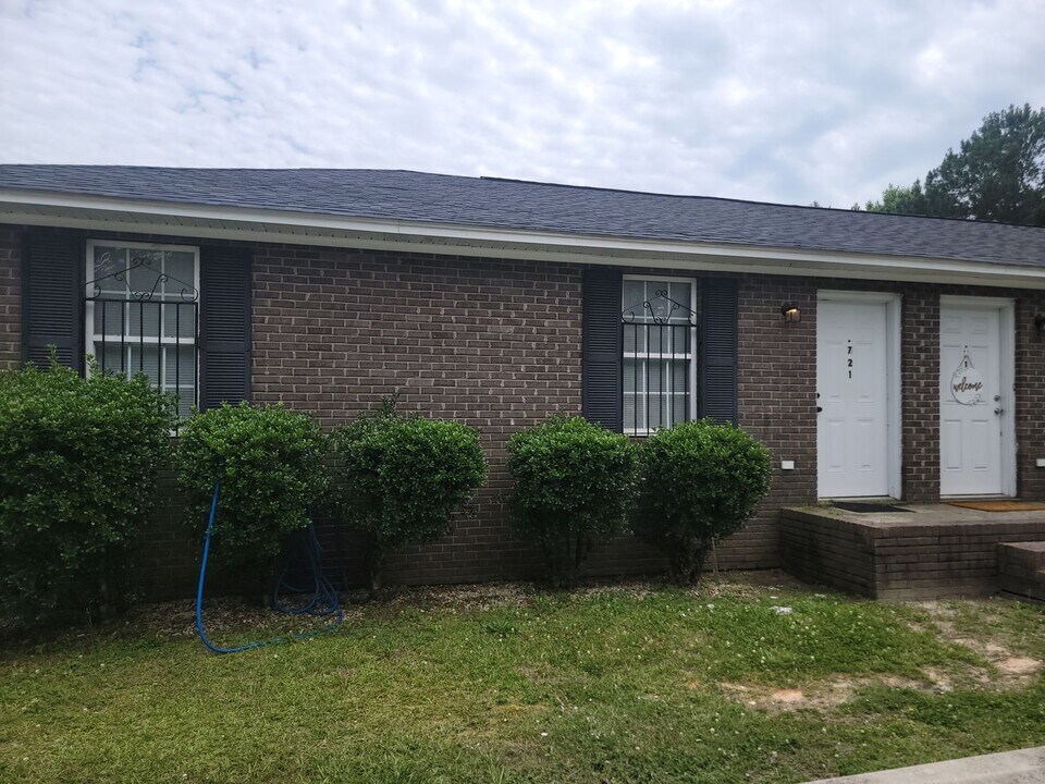721 Kings Rd in Orangeburg, SC - Building Photo