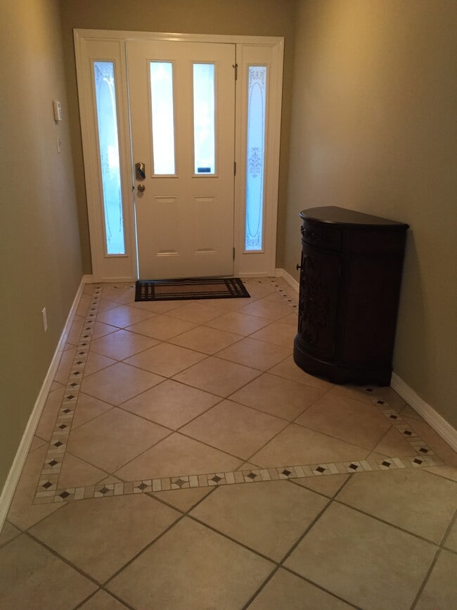 28153 Chateau Dr in Daphne, AL - Building Photo - Building Photo