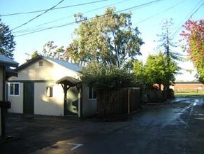 670-700 Boyd St in Santa Rosa, CA - Foto de edificio - Other