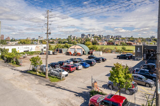 Gladstone & Loretta in Ottawa, ON - Building Photo - Building Photo