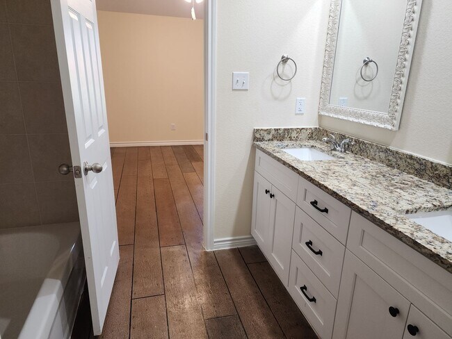 546 Lost Trl in Copperas Cove, TX - Building Photo - Building Photo