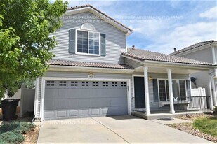 19743 E 49th Ave in Denver, CO - Building Photo