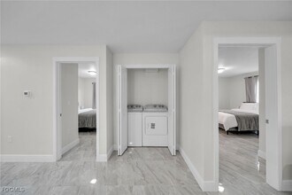 901 Albany Ave in Lehigh Acres, FL - Building Photo - Building Photo