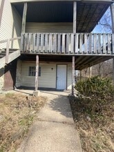 238 Hazelwood Ave, Unit #1 in Pittsburgh, PA - Foto de edificio - Building Photo