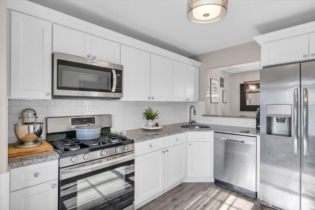 property at 612 Covington Ct