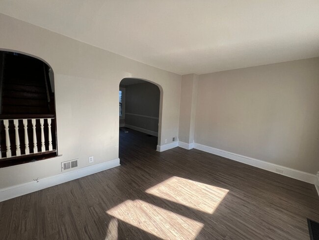 property at 515 S Bishopthorpe St